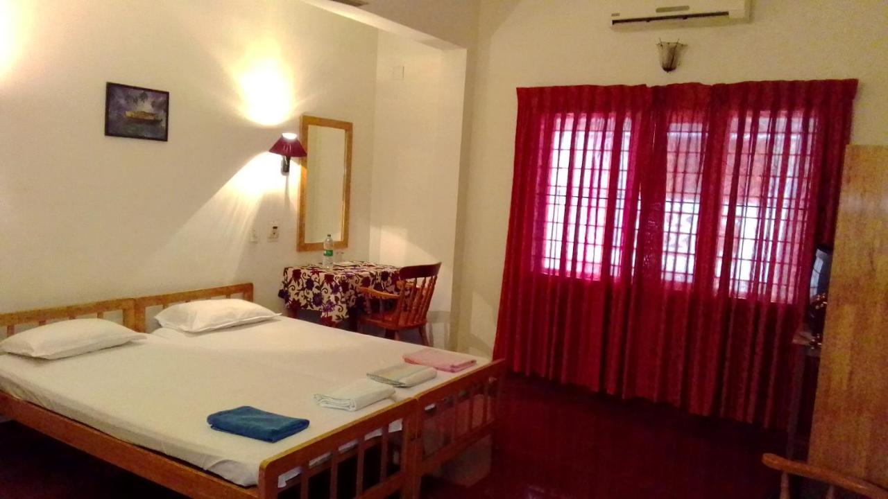 Vintage Inn Kochi Екстер'єр фото